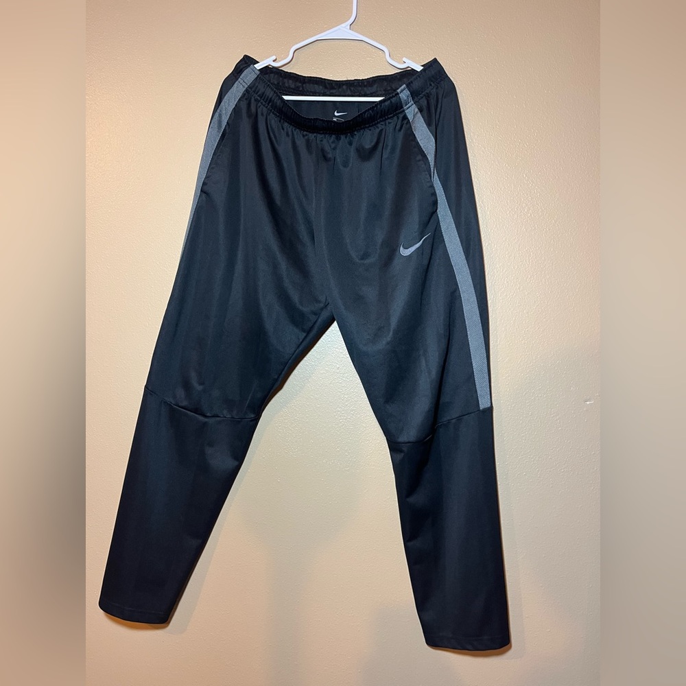 Black Nike sweatpants